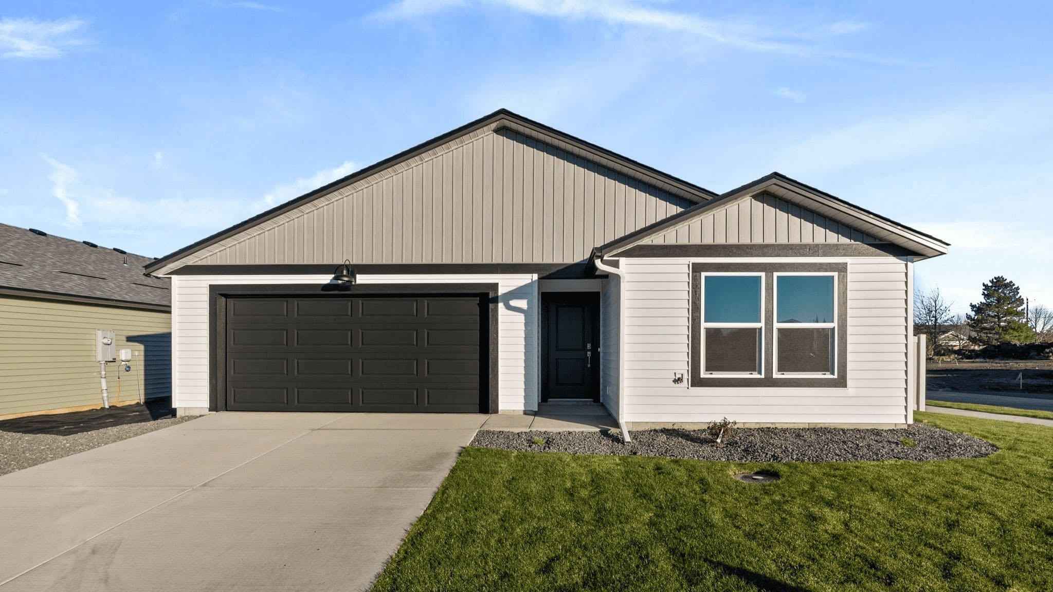 Photo 1 of 18 — 13541 W Sprague Ave, Airway Heights, WA 99001