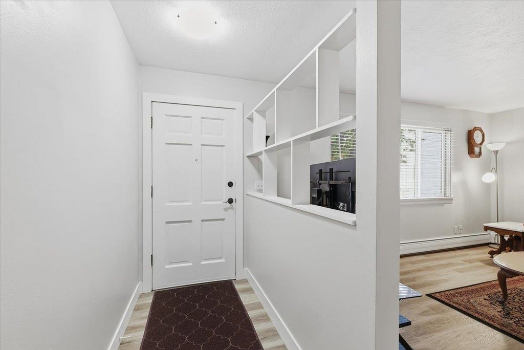 Photo of 250 N RAYMOND Rd, Spokane Valley, WA 99206 (MLS # 202626014)