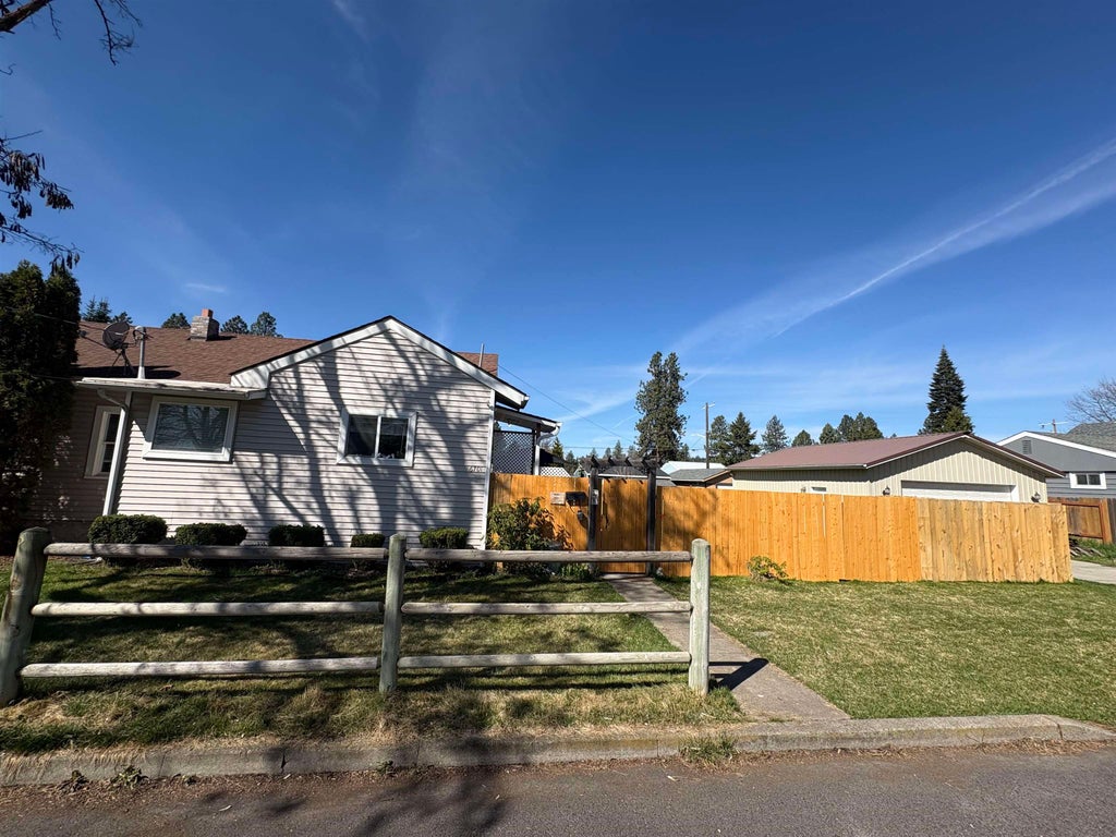 Photo of 6701 N normandie St, Spokane, WA 99208 (MLS # 202614975)