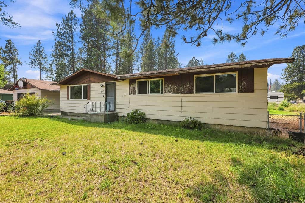Photo of 3106 S Bowdish Rd, Spokane Valley, WA 99206 (MLS # 202622216)