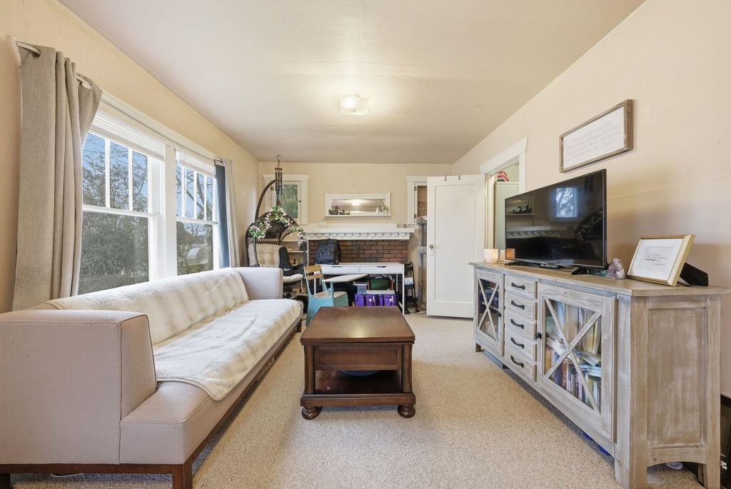 Photo of 18003 E Mission Ave, Spokane Valley, WA 99016 (MLS # 202616539)