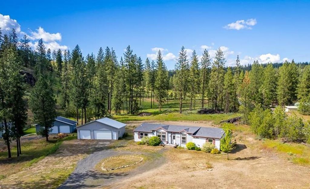 Photo of 6254 Stoney Peak Way, Deer Park, WA 99006 (MLS # 202616265)