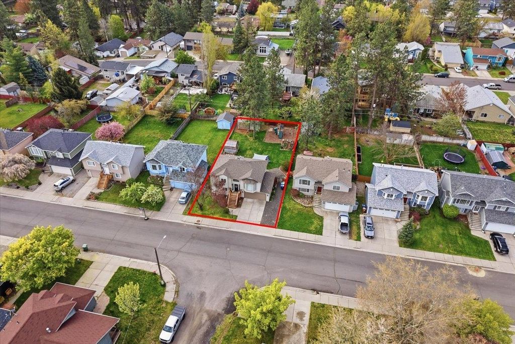 Photo of 4134 E 33rd Ave, Spokane, WA 99223 (MLS # 202616234)