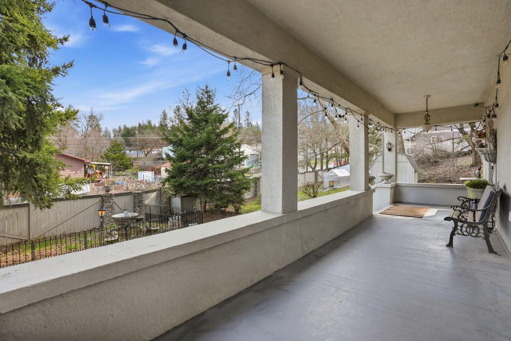 Photo of 3570 E 11TH Ave, Spokane, WA 99202 (MLS # 202622207)