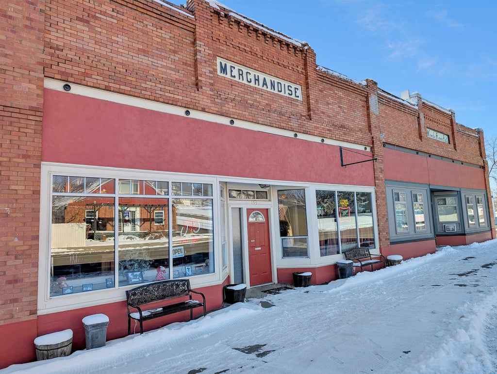 Photo of 153 W Walnut St, Other, ID 83832 (MLS # 202624592)