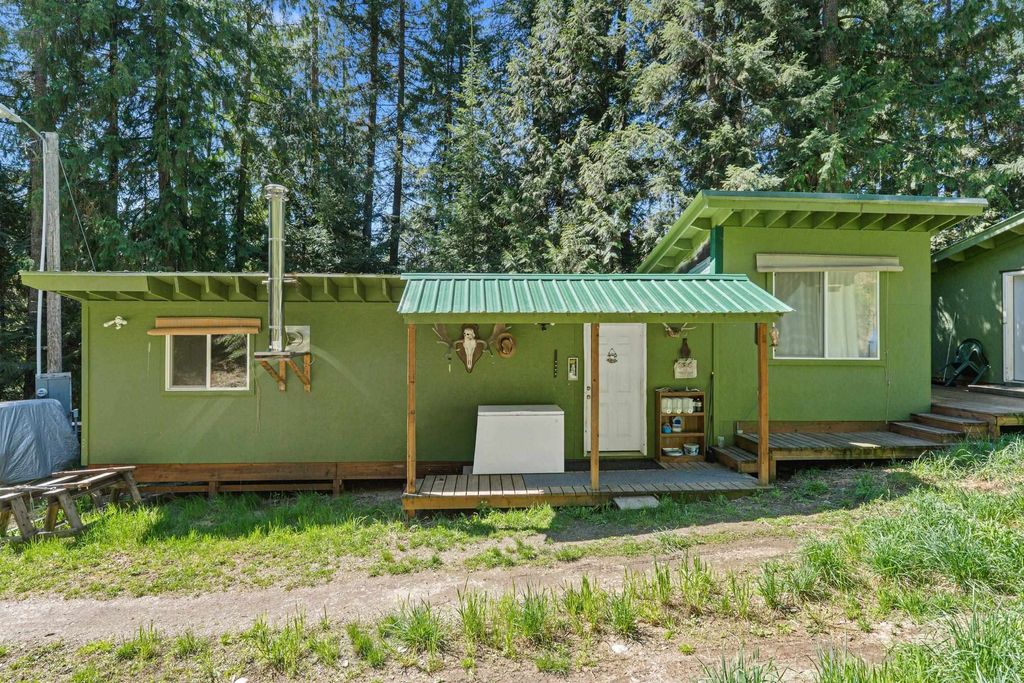 Photo of 30762 N Leclerc Rd, Ione, WA 99139 (MLS # 202616154)
