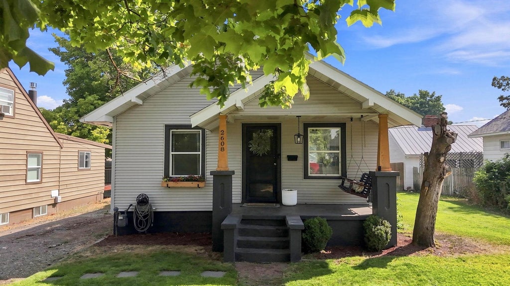 Photo of 2608 N Napa St, Spokane, WA 99207 (MLS # 202623637)