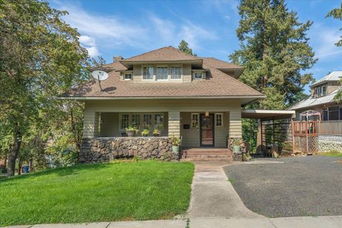 Photo of 1930 W 8th Ave, Spokane, WA 99204 (MLS # 202527666)