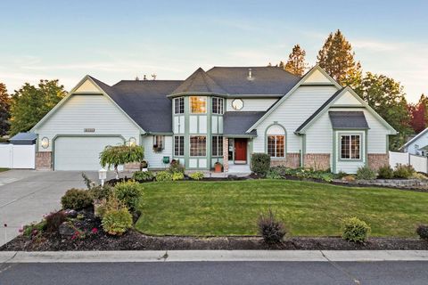 Photo of 1124 E Brierwood Dr, Spokane, WA 99218 (MLS # 202525201)