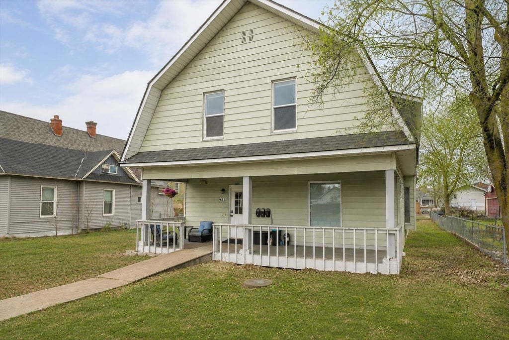 Photo of 613 W Knox Ave, Spokane, WA 99205 (MLS # 202620398)