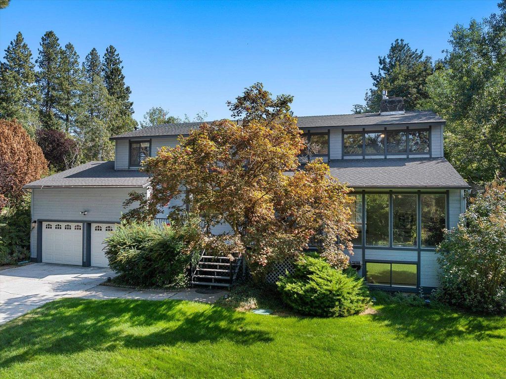 Photo of 1805 S Kahuna Dr, Spokane, WA 99223 (MLS # 202615139)