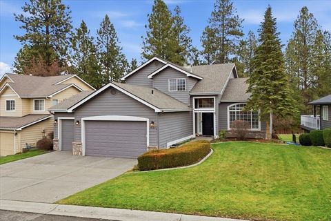 Photo of 4121 S Bellegrove Ln, Spokane, WA 99223 (MLS # 202527593)