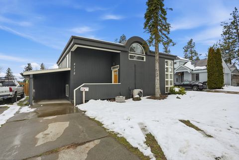 Photo of 4118 E 29th Ave, Spokane, WA 99223 (MLS # 202613691)