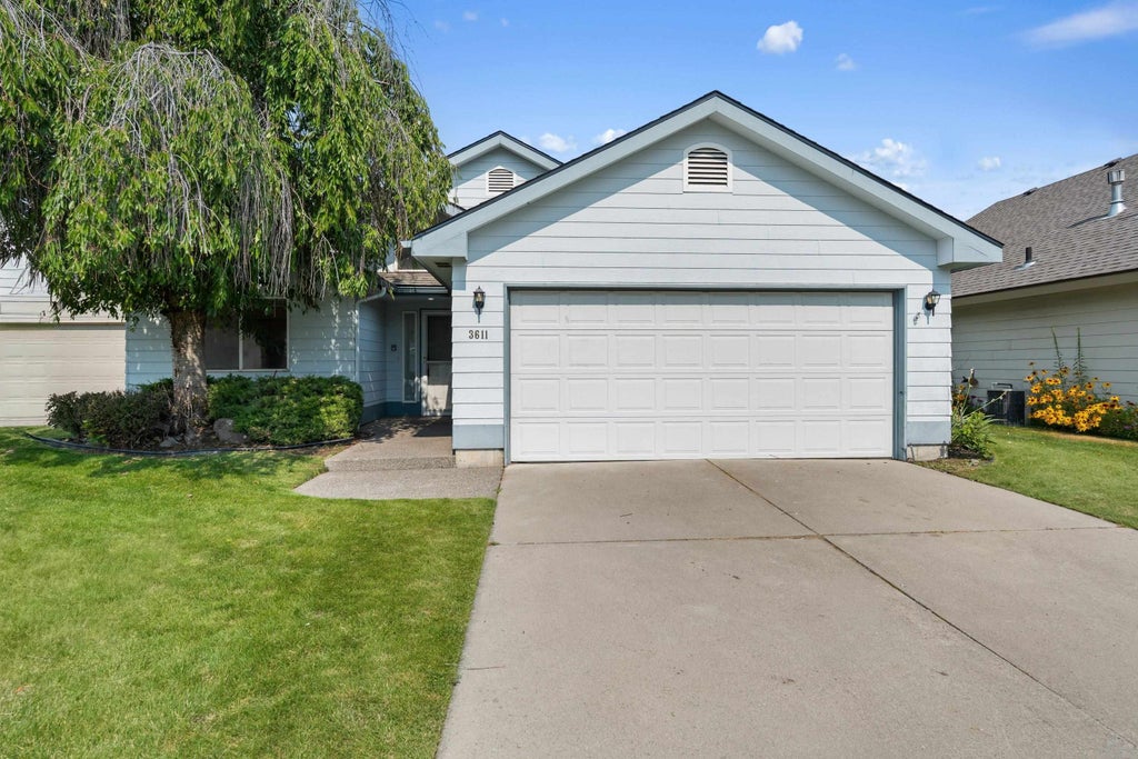 Photo of 3611 E Baycourt Ln, Spokane, WA 99223 (MLS # 202621400)