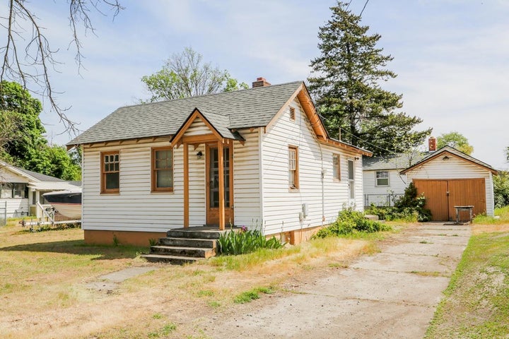 Photo 1 of 25 — 2224 N Park Rd, Spokane, WA 99212
