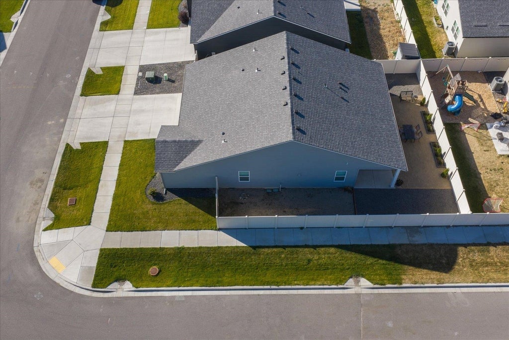 Photo of 3221 E Harding Ave, Mead, WA 99021 (MLS # 202626176)