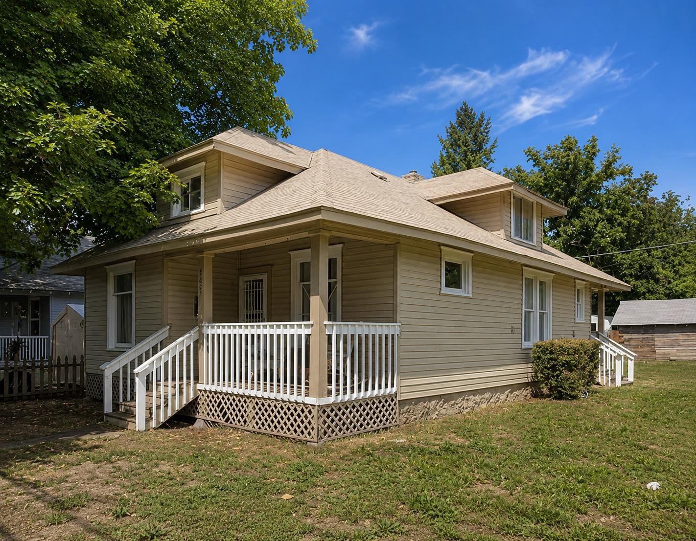 Photo 1 of 1 — 2027 E Hartson Ave, Spokane, WA 99202
