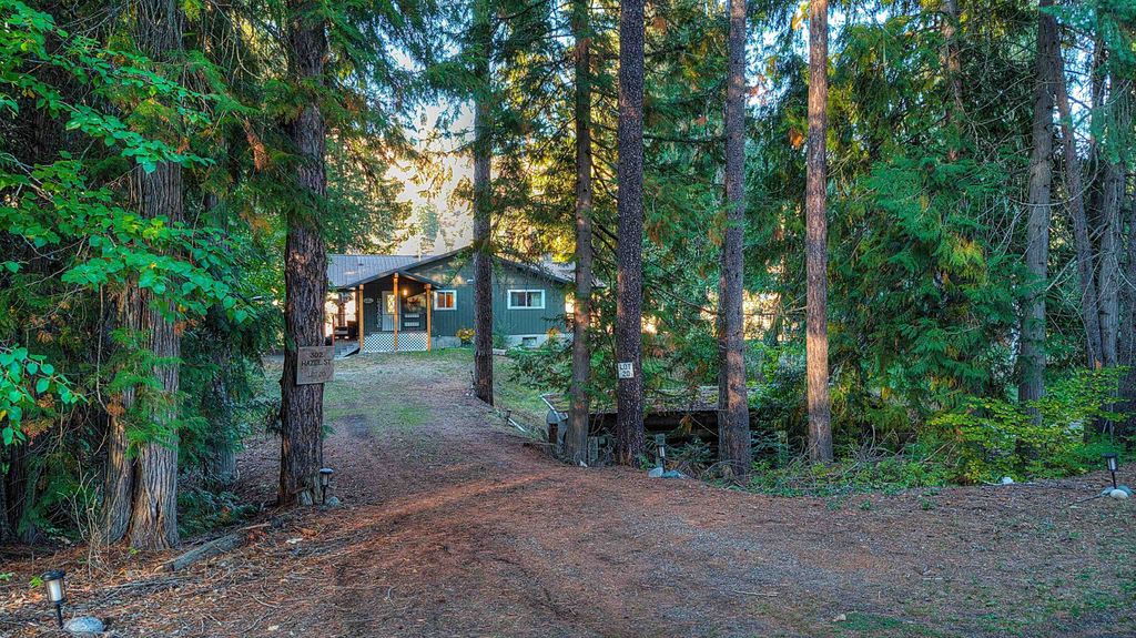 Photo of 302 Hazel St, Cusick, WA 99119 (MLS # 202525495)