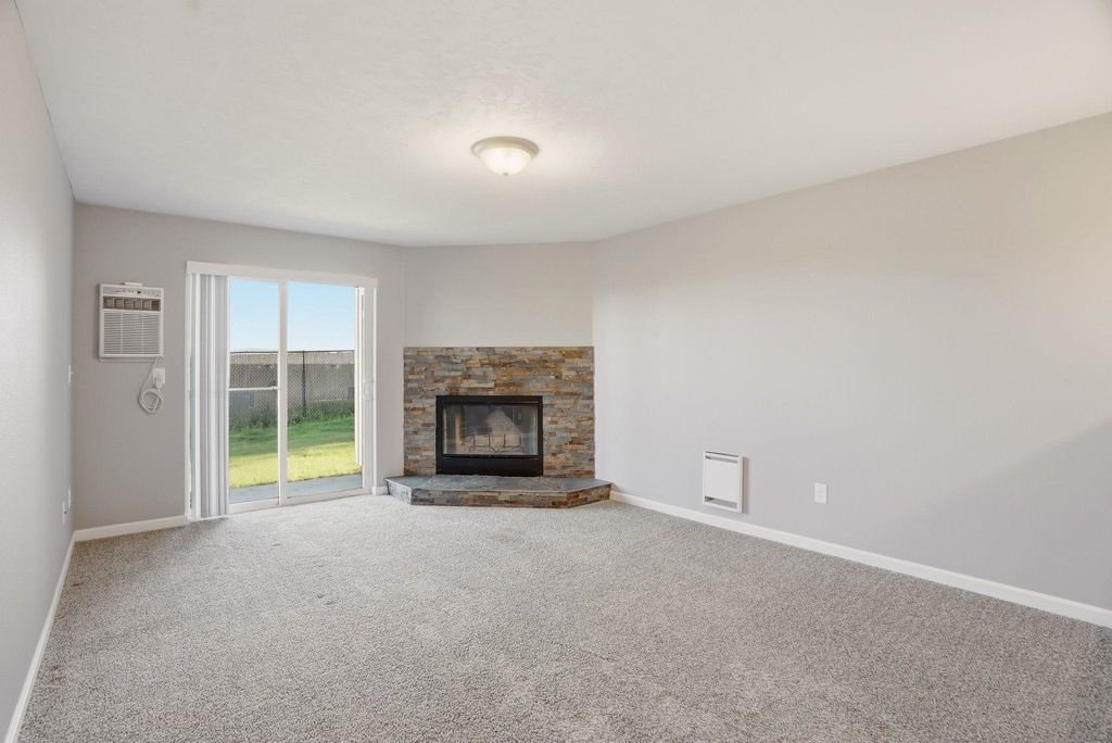 Photo of 6121 E 6th Ave, Spokane Valley, WA 99212 (MLS # 202616424)
