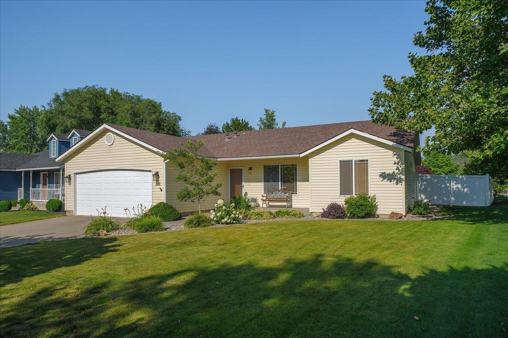 Photo of 1208 N Eagle Rd, Liberty Lake, WA 99019 (MLS # 202622161)