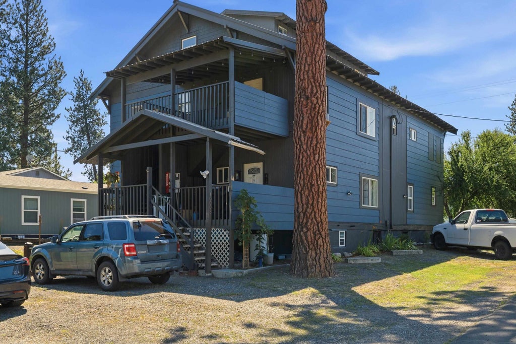 Photo of 10003 E 9th Ave, Spokane Valley, WA 99206 (MLS # 202621077)