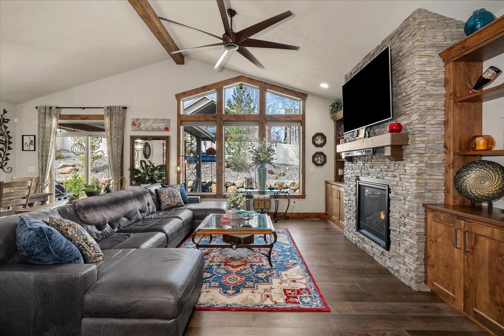 Photo of 1111 N River Ridge Blvd Blvd, Spokane, WA 99224 (MLS # 202615161)