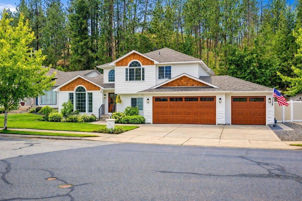 Photo of 13407 N Addison St, Spokane, WA 99208 (MLS # 202622479)