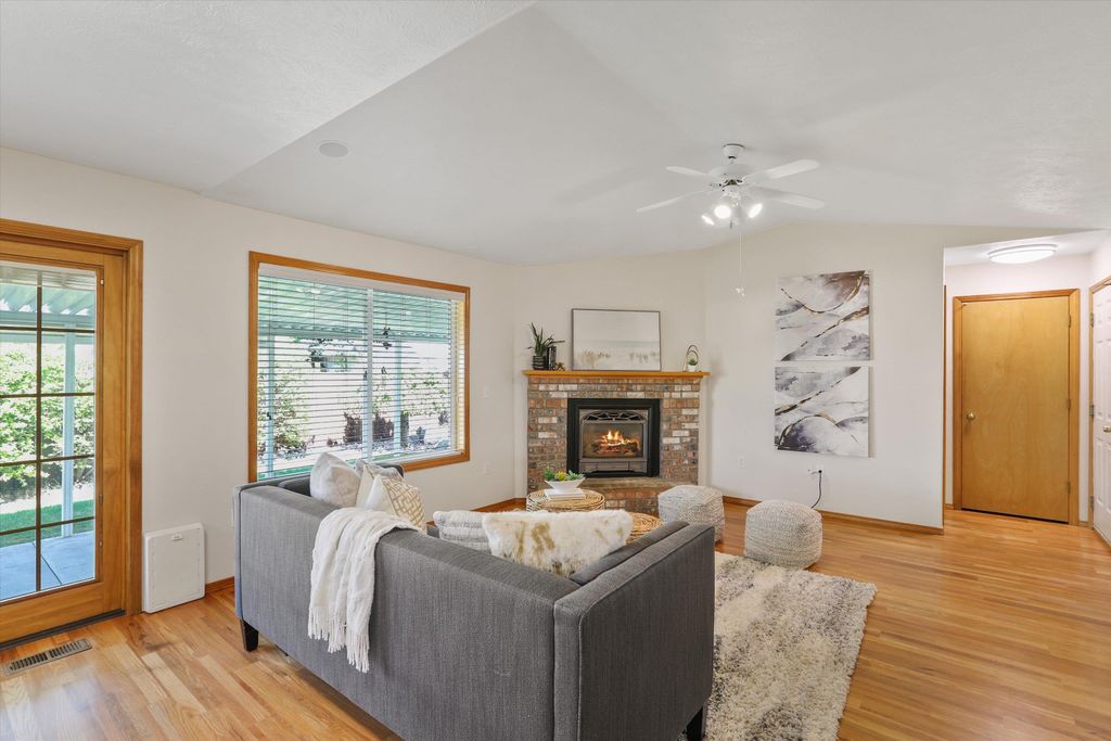 Photo of 5216 W Bedford Ave, Spokane, WA 99208 (MLS # 202616582)
