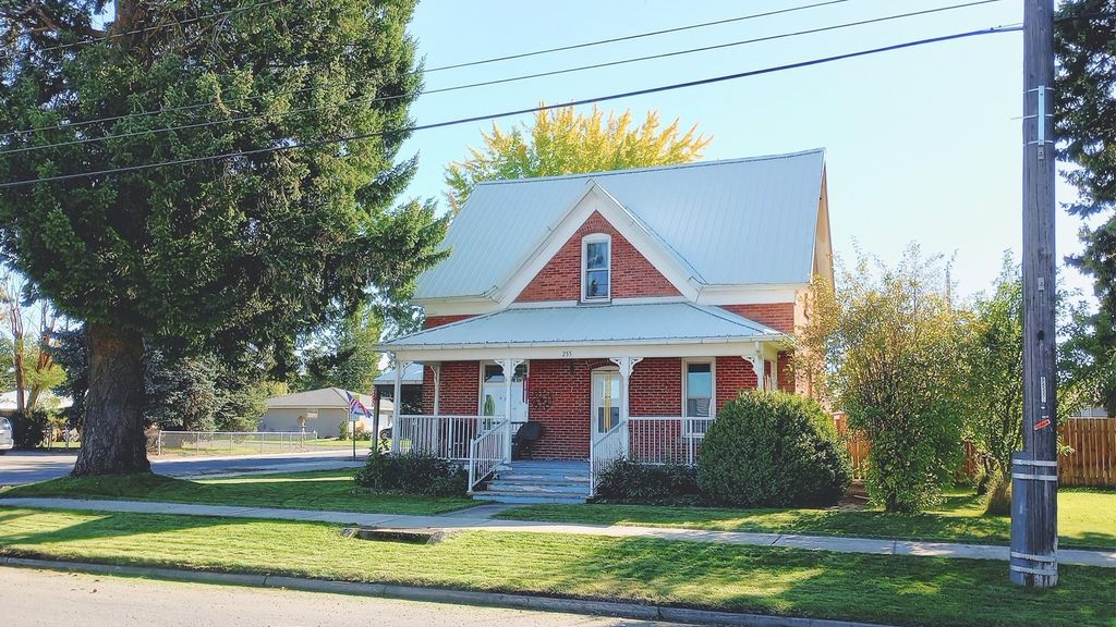 Photo of 255 E Broadway Ave, Reardan, WA 99029 (MLS # 202525396)