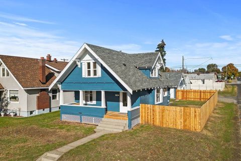 Photo of 1604 W Kiernan Ave, Spokane, WA 99205 (MLS # 202525866)