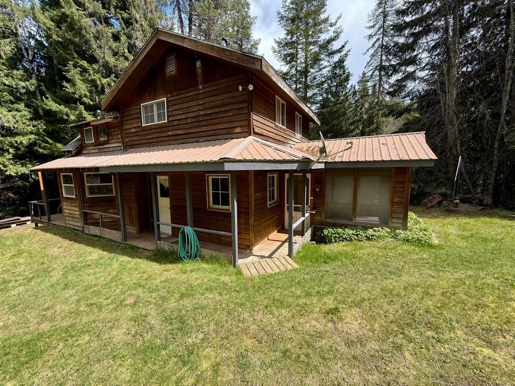 Photo of 1264 McCloud Creek Rd, Newport, WA 99156 (MLS # 202616100)