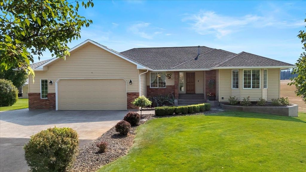 Photo of 304 E Burk Rd, Colbert, WA 99005 (MLS # 202616438)