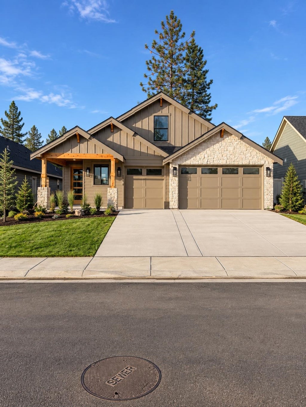 Photo of 2318 E Towhee Ln, Spokane, WA 99208 (MLS # 202625840)