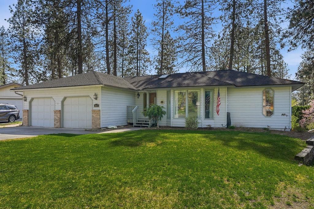 Photo of 8607 N Kelly Ct, Spokane, WA 99208 (MLS # 202615739)