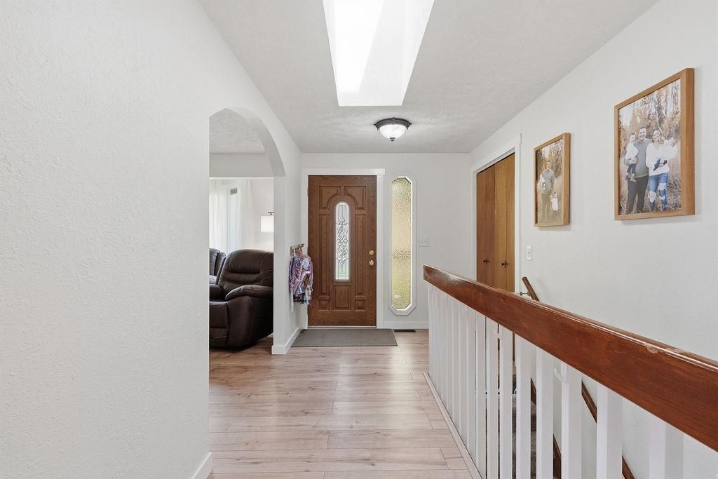 Photo of 8607 N Kelly Ct, Spokane, WA 99208 (MLS # 202615739)