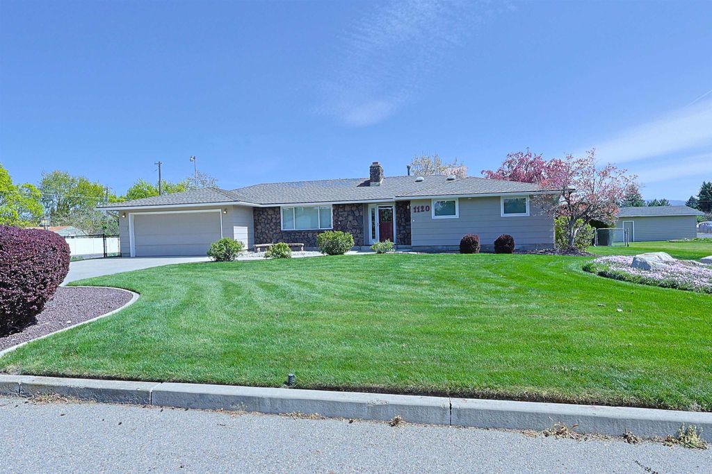 Photo of 1120 N Best Rd, Spokane Valley, WA 99216 (MLS # 202615965)