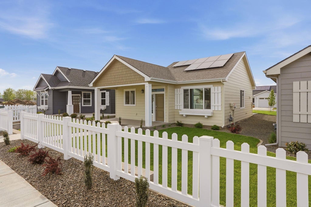 Photo of 2583 N Rydal Ln, Liberty Lake, WA 99019 (MLS # 202625499)
