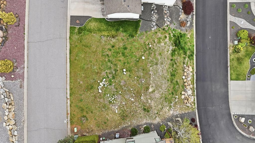 Photo of 8703 E Blue Fox Ln, Spokane Valley, WA 99212 (MLS # 202615673)
