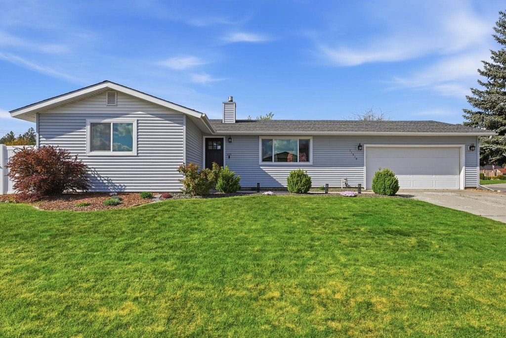 Photo of 11519 E 34th Ave, Spokane Valley, WA 99206 (MLS # 202616375)