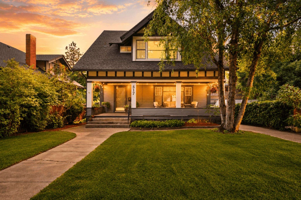 Photo of 517 W 13th Ave, Spokane, WA 99204 (MLS # 202622211)