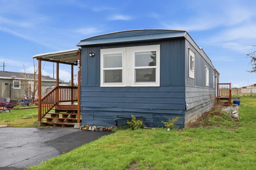 Photo of 2201 N Craig #260 Rd, Spokane, WA 99224 (MLS # 202616394)