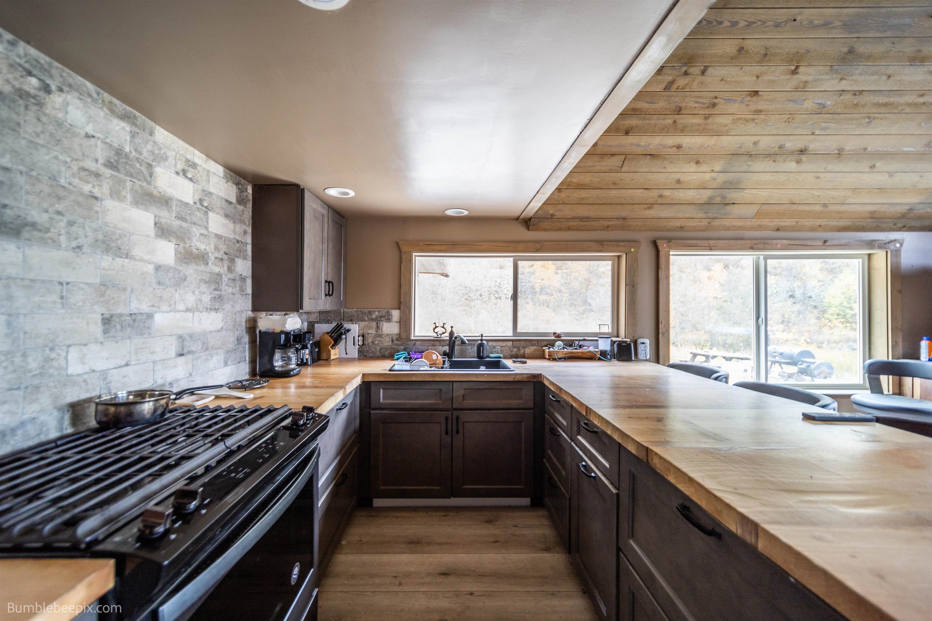 Elk, Washington 99009, United States, 2 Bedrooms Bedrooms, ,1 BathroomBathrooms,Residential,Active,36165