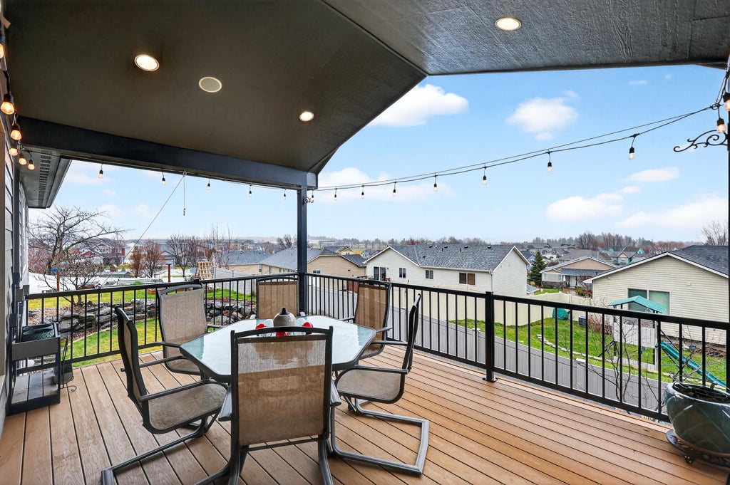 Photo of 729 MONTAGUE Dr, Cheney, WA 99004 (MLS # 202623674)