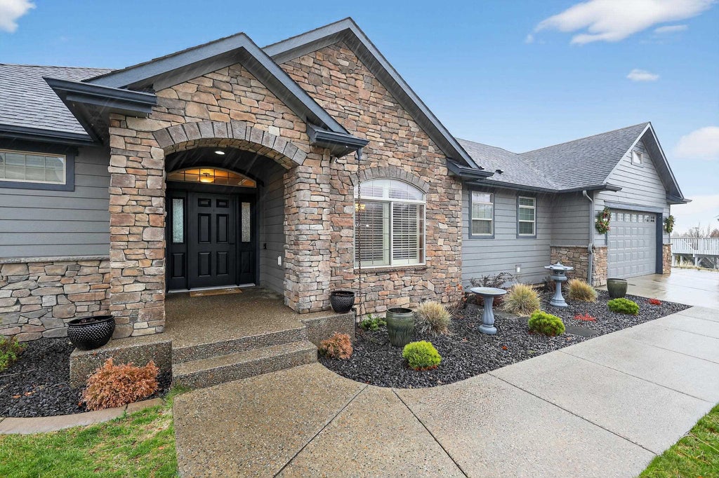 Photo of 729 MONTAGUE Dr, Cheney, WA 99004 (MLS # 202623674)
