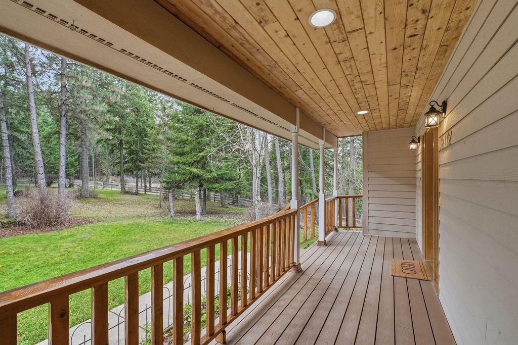 Photo of 12112 E BURNETT Rd, Mead, WA 99021 (MLS # 202527496)