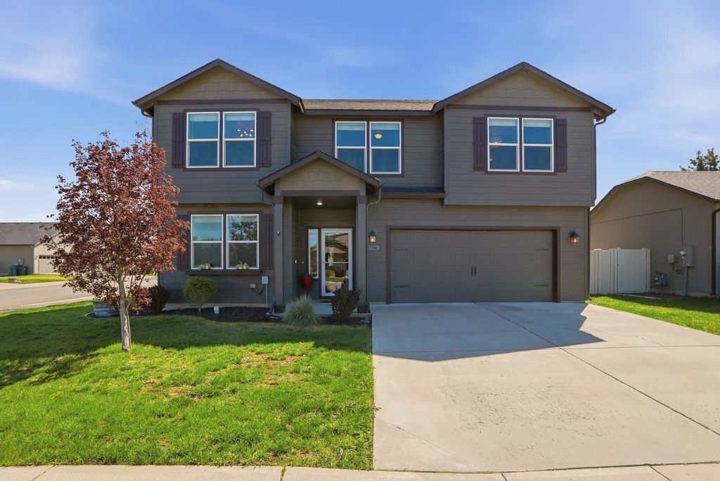 Photo of 700 Egret Ln, Cheney, WA 99004 (MLS # 202616329)