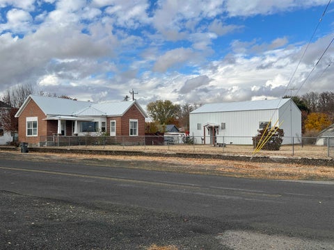 Photo of 108 W 4th St, Sprague, WA 99032 (MLS # 202626425)
