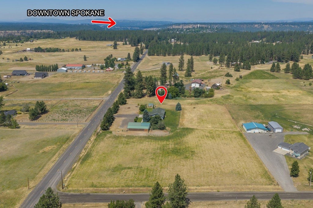 Photo of 8711 S Cedar Rd, Spokane, WA 99224 (MLS # 202624452)
