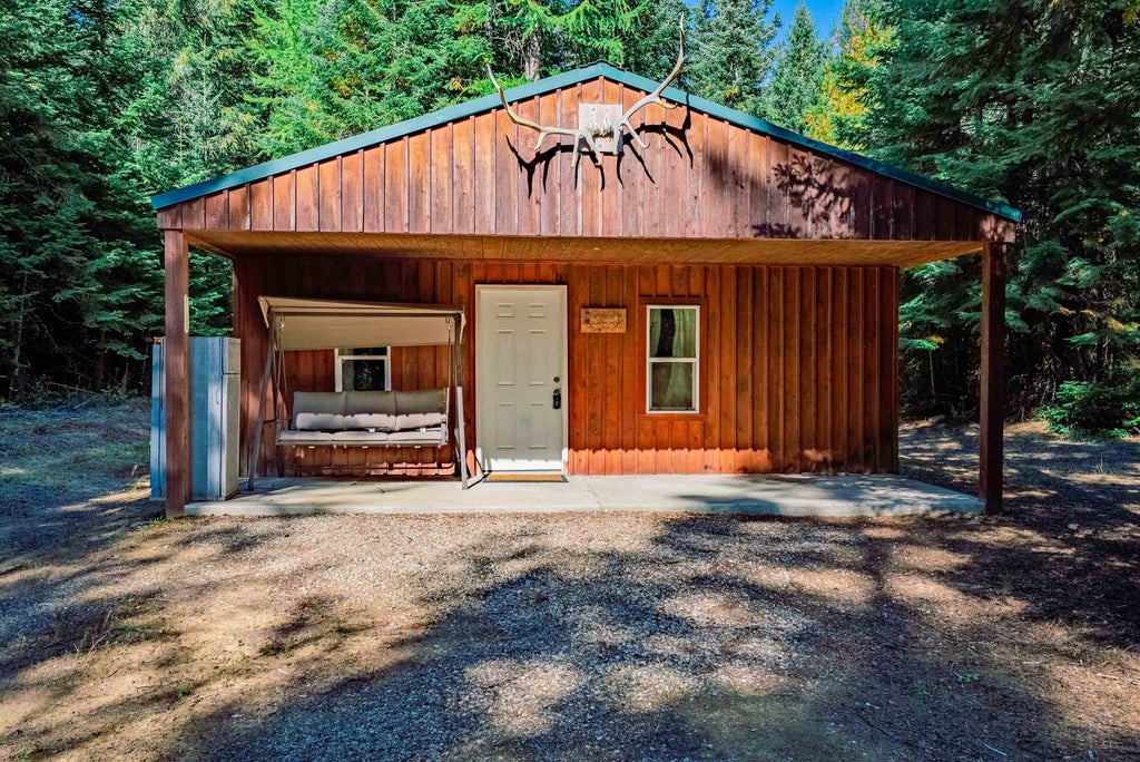 Photo of 552 Forgotten Trail Rd, Newport, WA 99156 (MLS # 202625435)