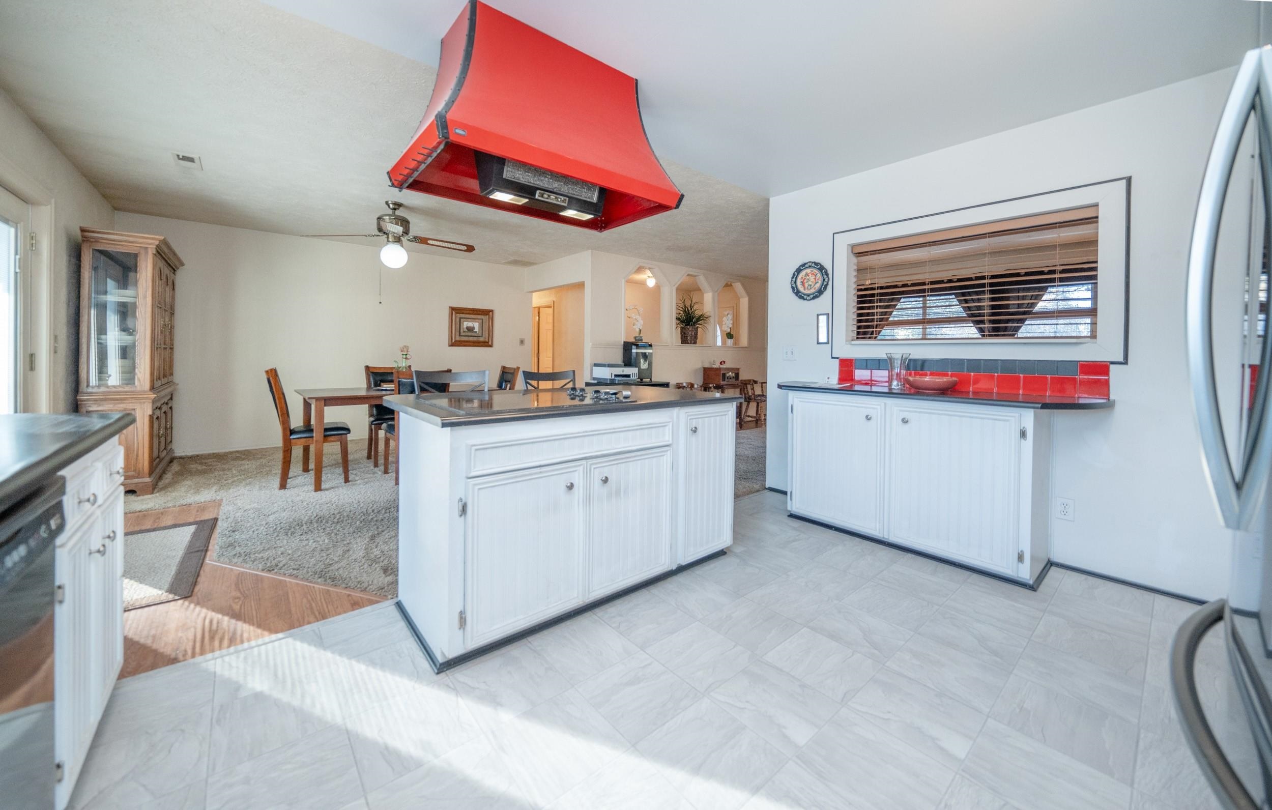 Chattaroy, Washington 99003, United States, 5 Bedrooms Bedrooms, ,3 BathroomsBathrooms,Residential,Active,12230